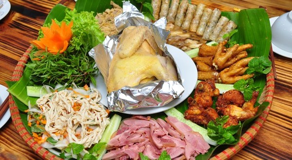 Mẹt gà thất món hà nội